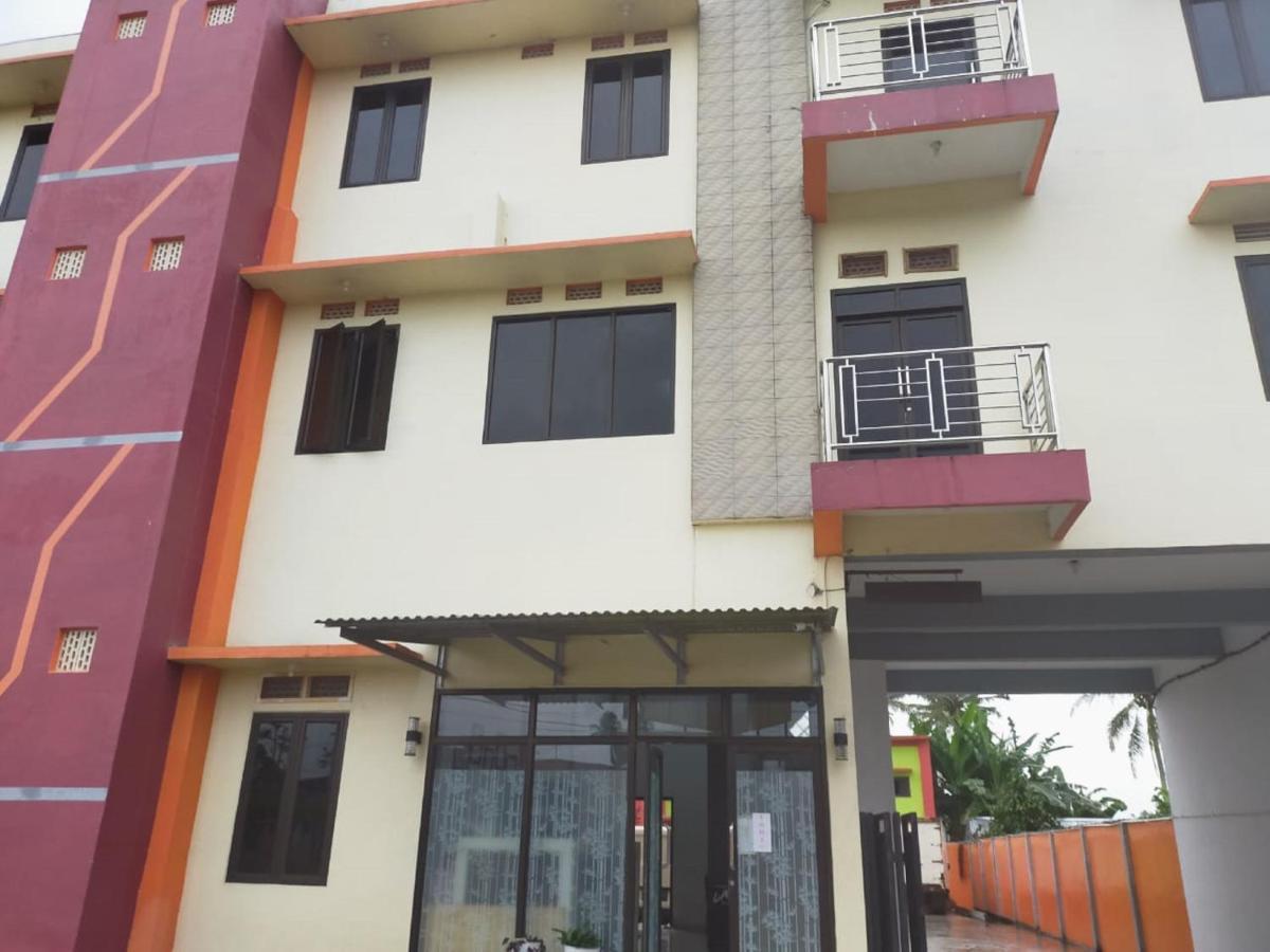 Oyo 3373 Favour Hotel Pagaralam 외부 사진