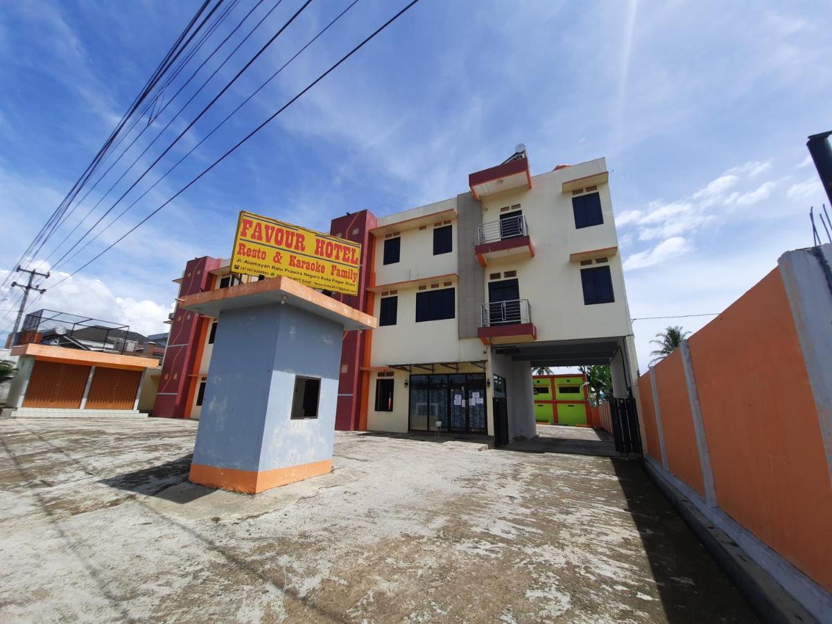 Oyo 3373 Favour Hotel Pagaralam 외부 사진