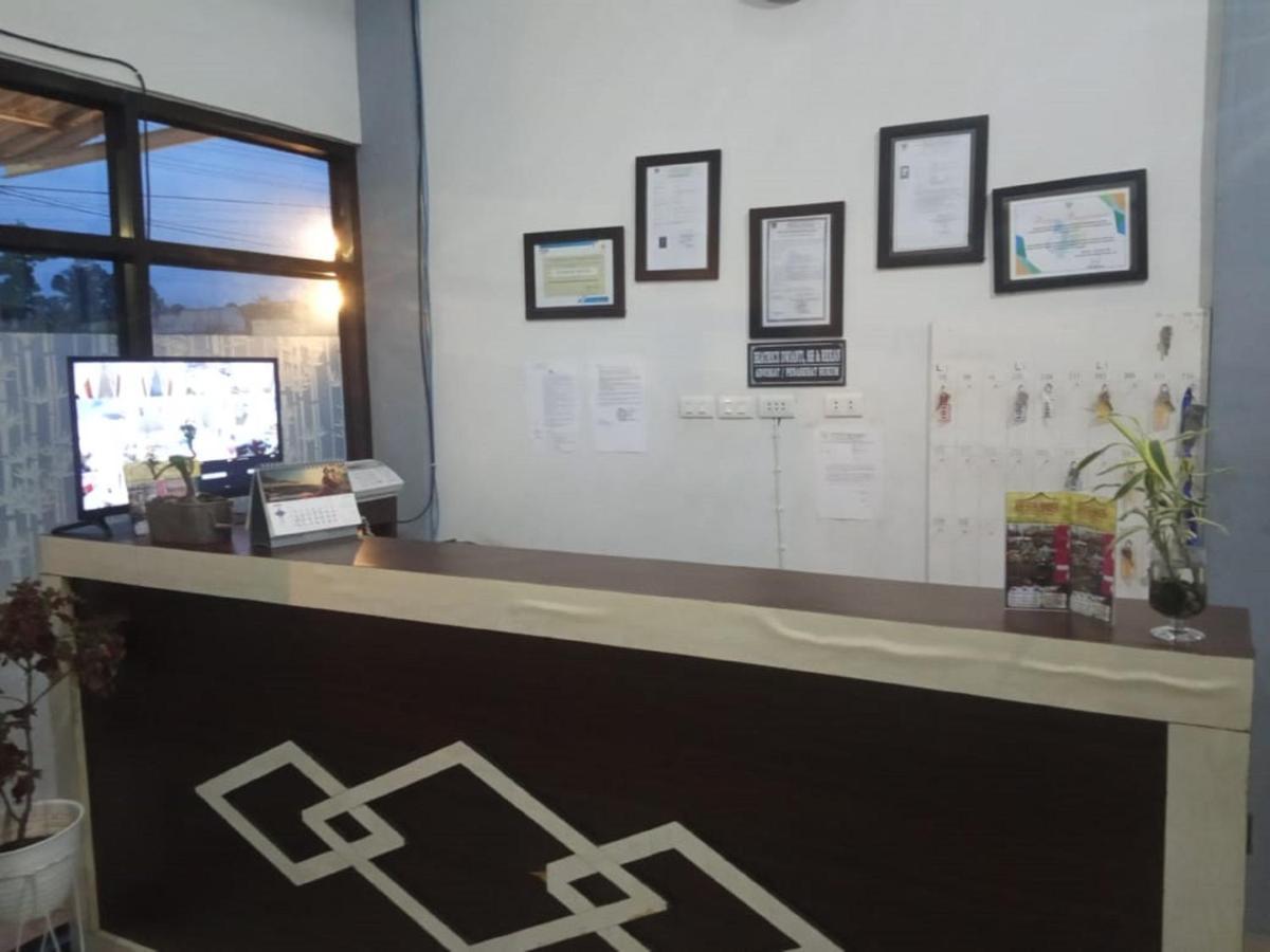 Oyo 3373 Favour Hotel Pagaralam 외부 사진