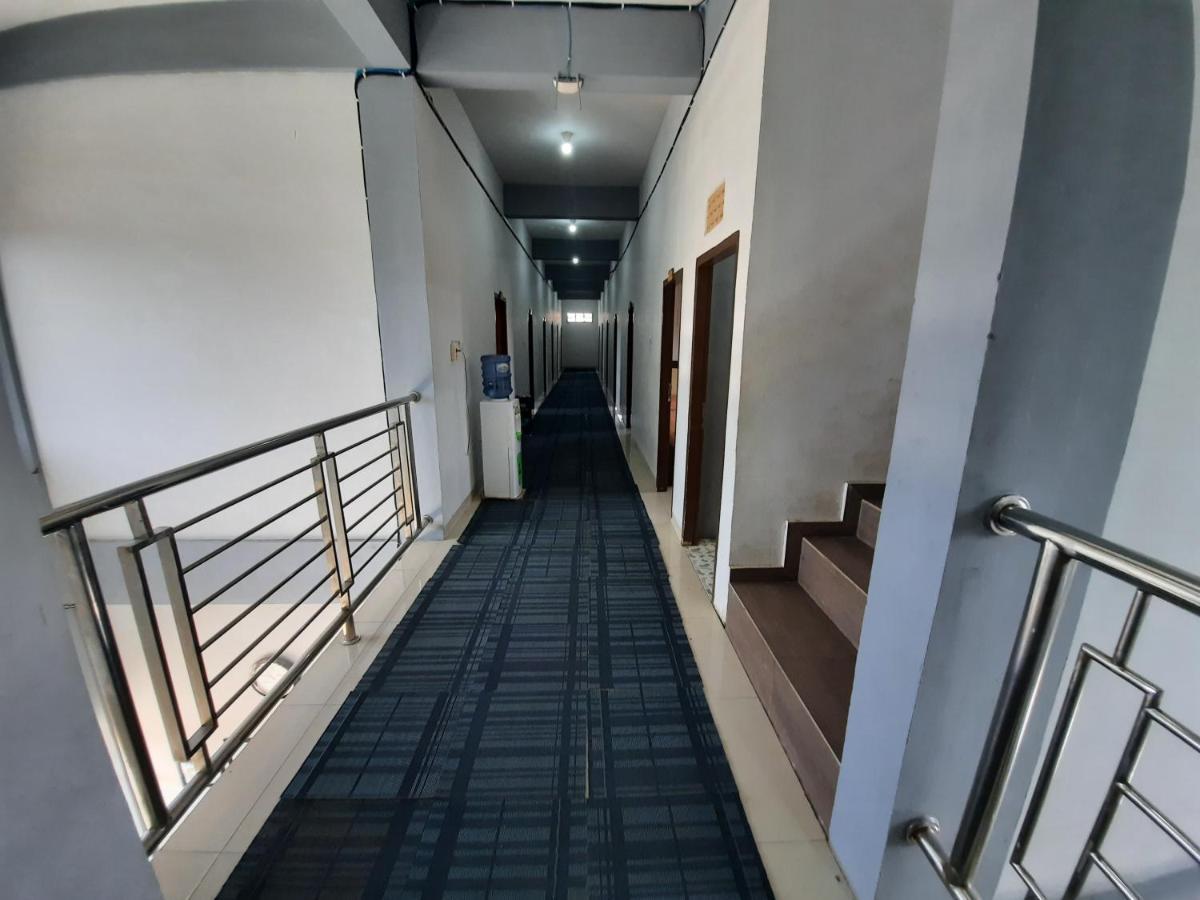 Oyo 3373 Favour Hotel Pagaralam 외부 사진